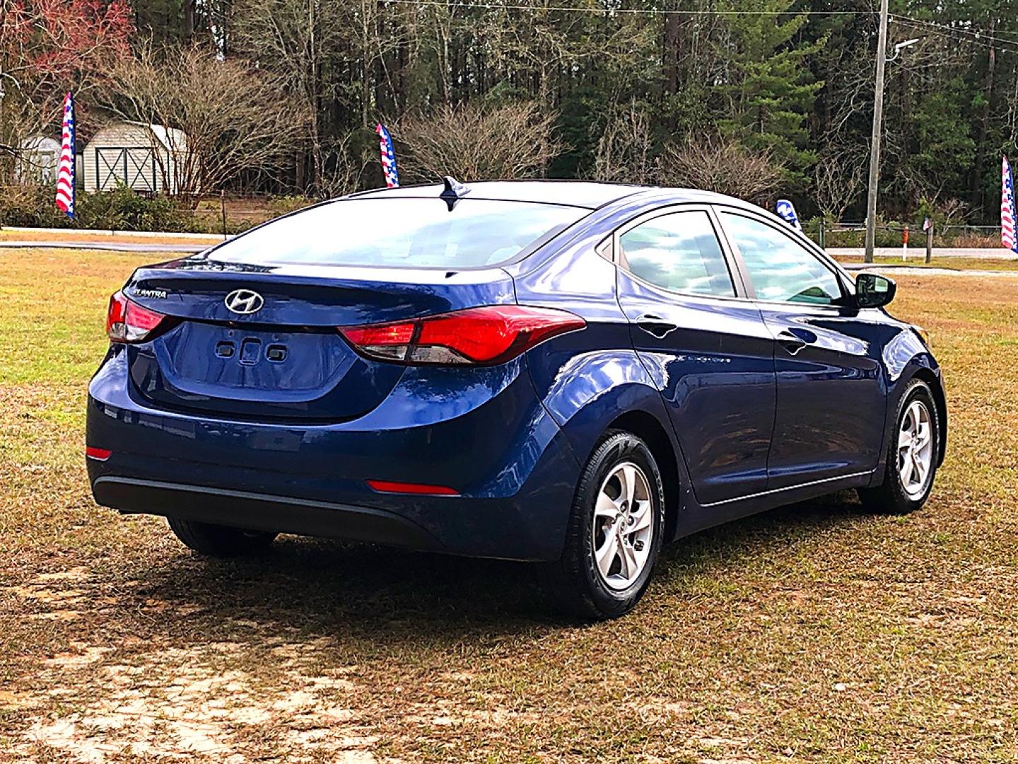 2015 Blue Hyundai Elantra Limited (5NPDH4AE9FH) with an 1.8L L4 DOHC 16V engine, 6-Speed Automatic transmission, located at 18001 Kellogg Rd, Saucier, MS, 39574, (228) 832-1441, 39.421459, -76.641457 - 2015 HYUNDAI ELANTRA LIMITED *** MECHANIC SPECIAL *** {{{ CRACKED HEAD, MOTOR KNOCK }}} – CLEAN TITLE – 1.8L L4 DOHC 16V – Automatic Trans. – AM // FM // XM // CD // Bluetooth Stereo – Nice CLEAN Interior - well kept – ICE COLD A/C – CRUISE Control – ALLOY Wheels – POW - Photo#2